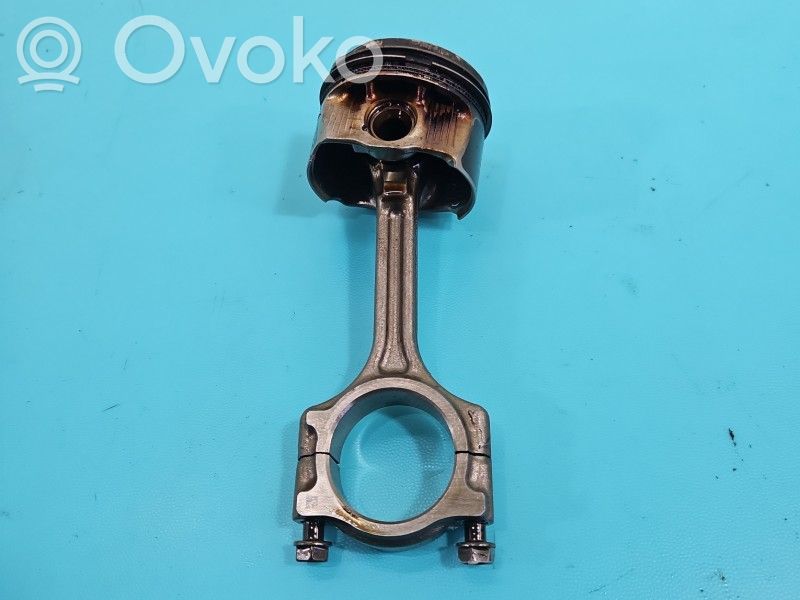 Dacia Sandero III Piston 