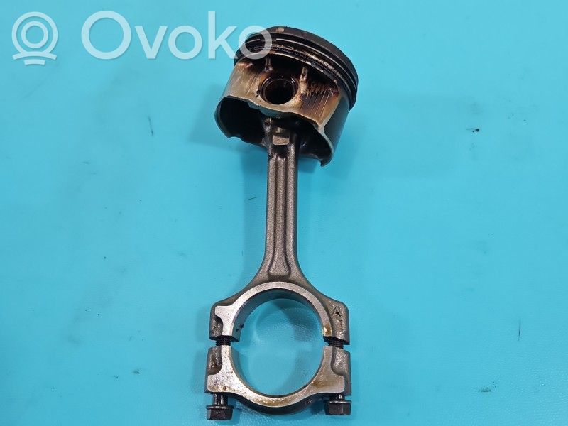 Dacia Sandero III Piston 