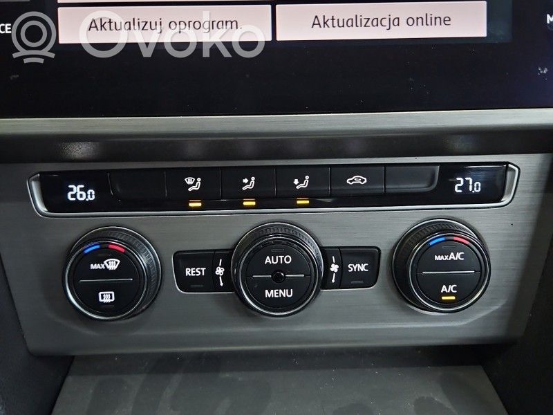 Volkswagen PASSAT B8 Console centrale, commande chauffage/clim