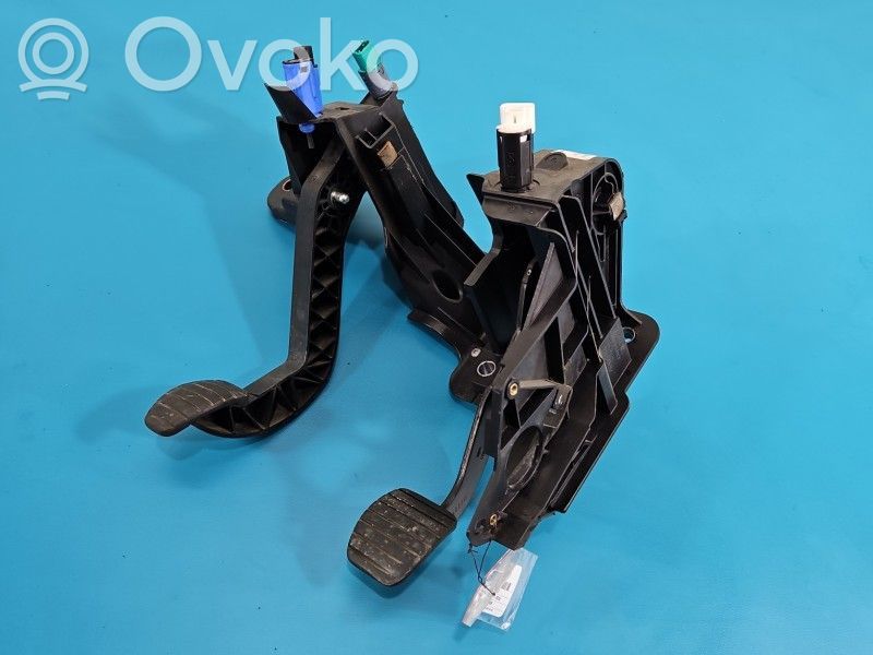 Assemblage pédale   465105948R,IMPRK1521526,180101626R