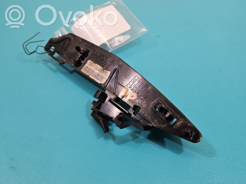 BMW iX3 G08 Soporte del parachoques delantero 