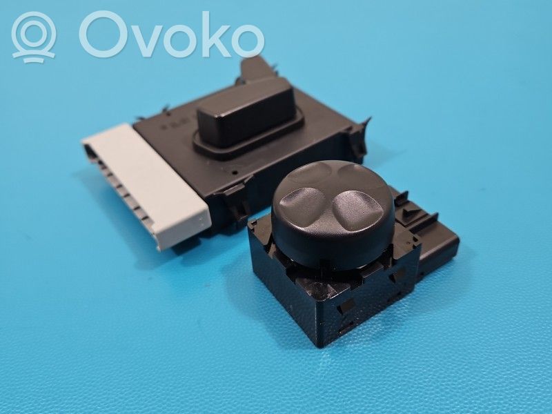 Maserati Quattroporte Seat control switch 