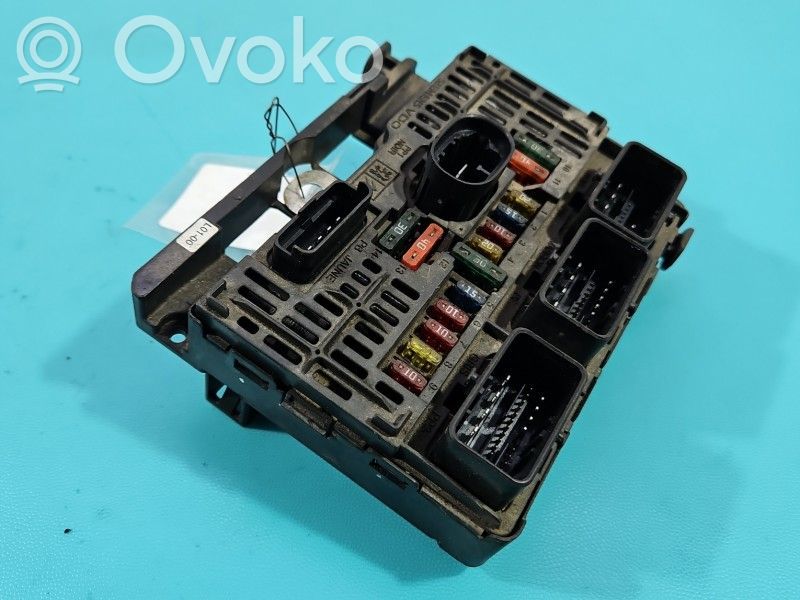Peugeot 407 Central body control module 