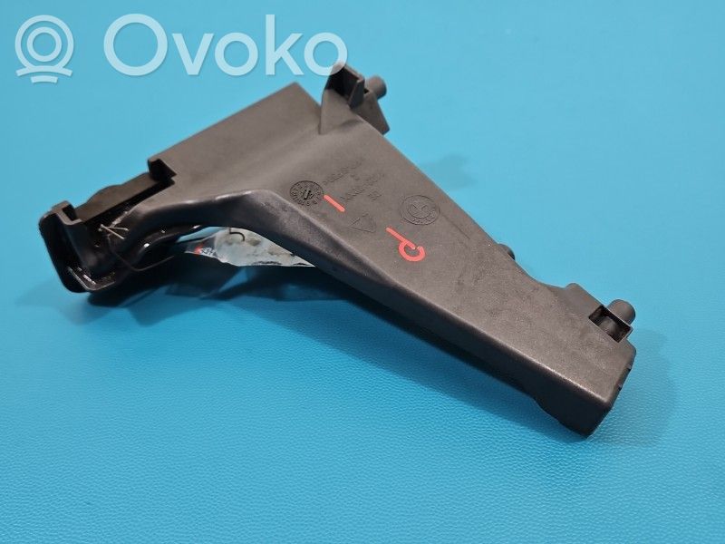 BMW 5 G30 G31 G38 Altra parte del vano motore