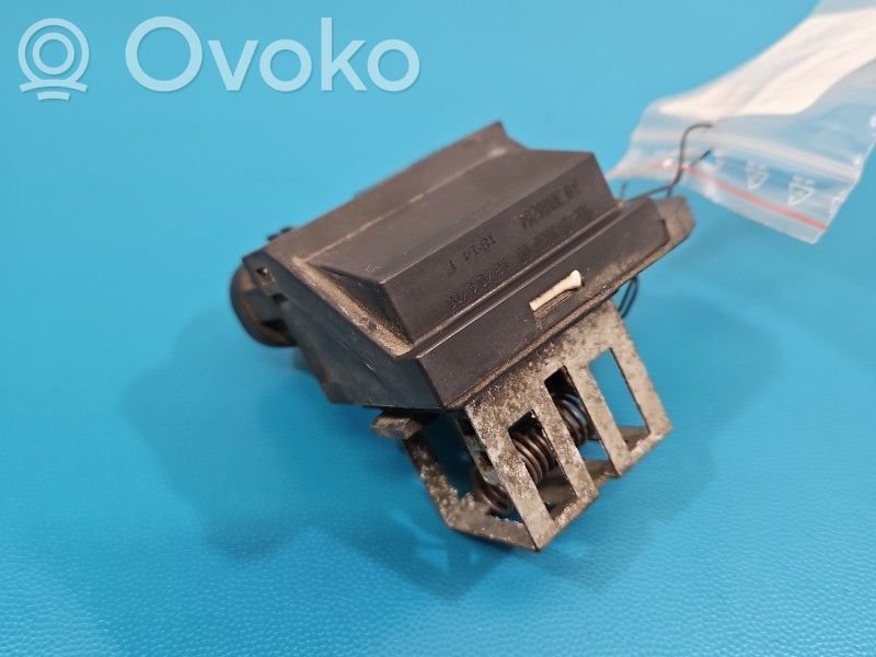 Peugeot 2008 I Coolant fan relay 