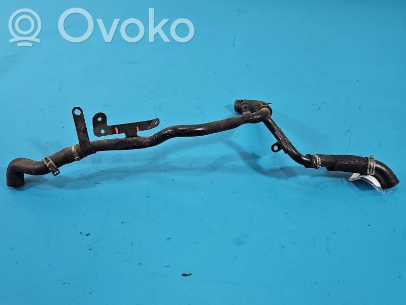 Audi Q7 4L Tuyau de liquide de refroidissement moteur