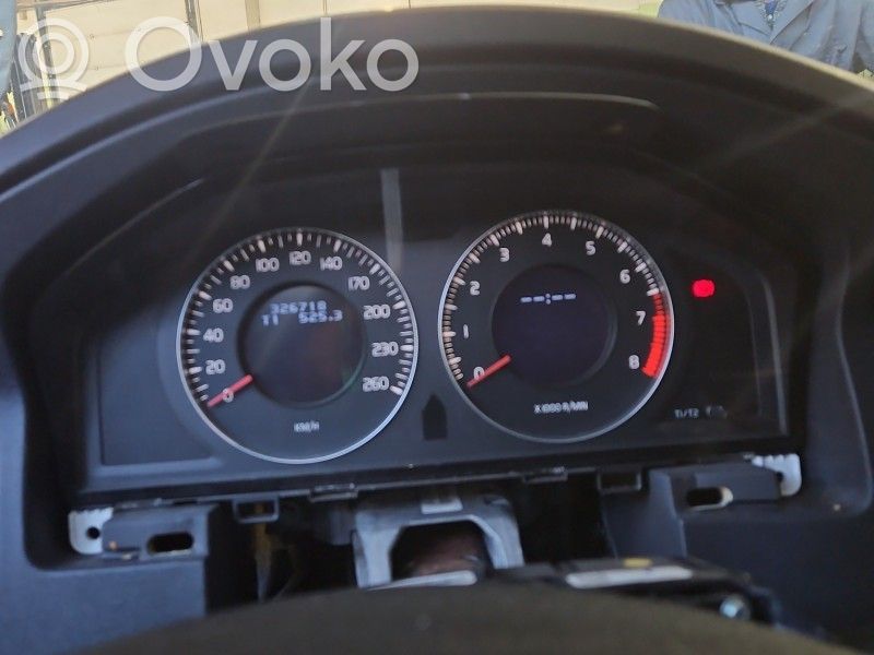 Volvo V70 Vitezometru (grup de instrumente) 