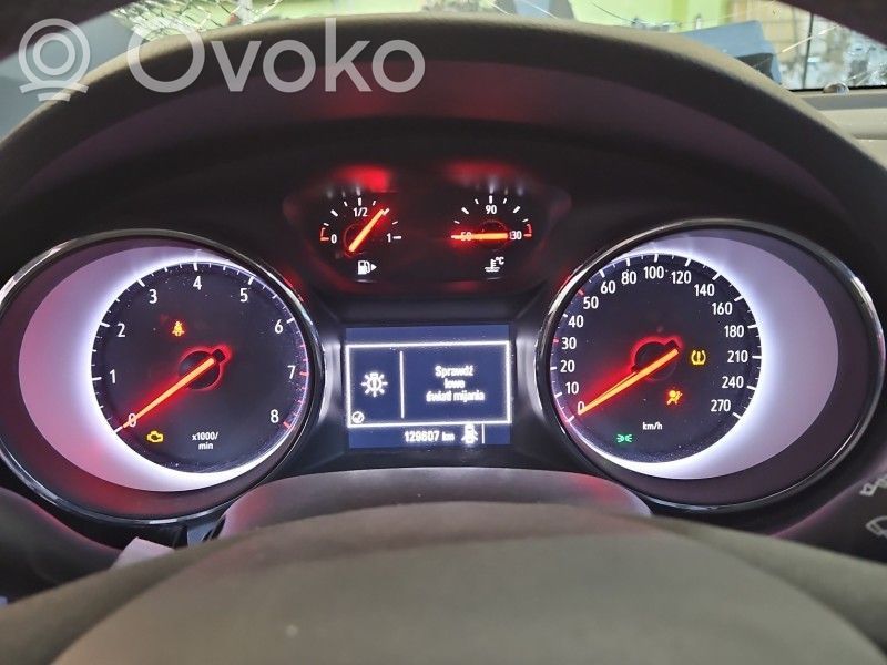 Opel Astra K Vitezometru (grup de instrumente) 