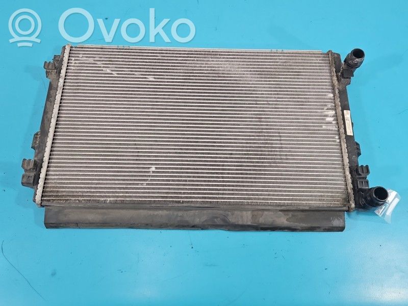 Volkswagen PASSAT B8 Radiatore di raffreddamento 
