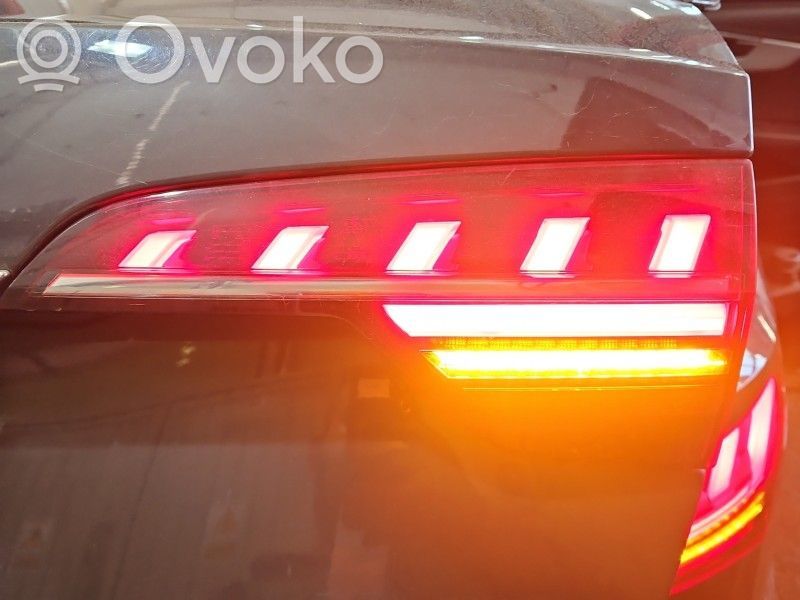 Audi A4 S4 B9 8W Lampă spate în caroserie 