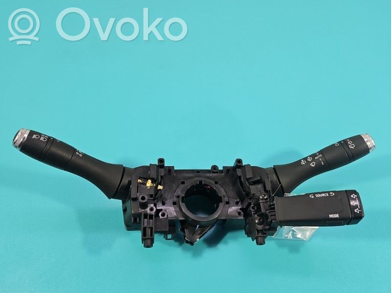 Renault Clio V Headlight wiper switch 