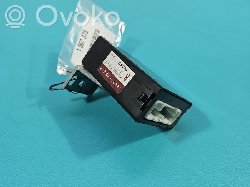 Toyota Corolla E120 E130 Central body control module 