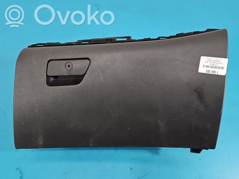 Ford Mondeo MK V Daiktadėžė 
