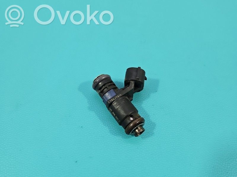 Skoda Fabia Mk3 (NJ) Inyector de combustible 