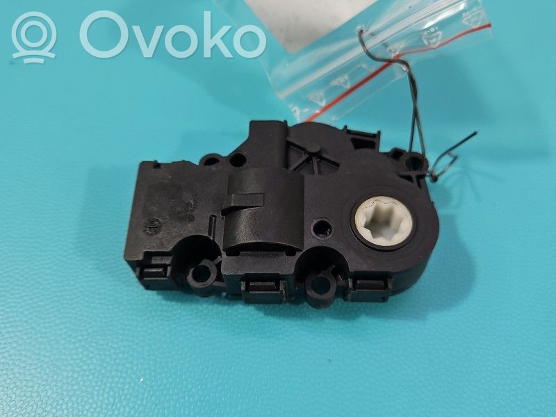 Audi A4 S4 B9 8W Motorino attuatore ricircolo aria dell’A/C 