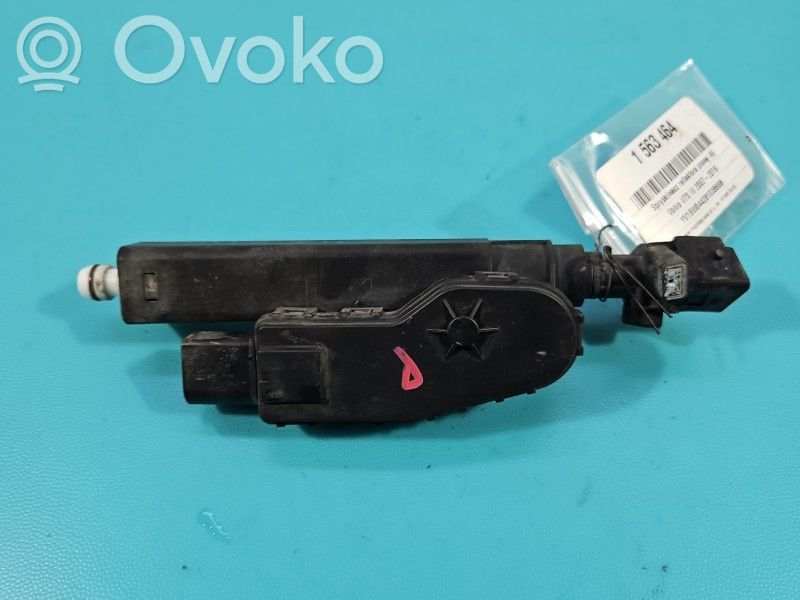Volvo V70 Duză spălare far 