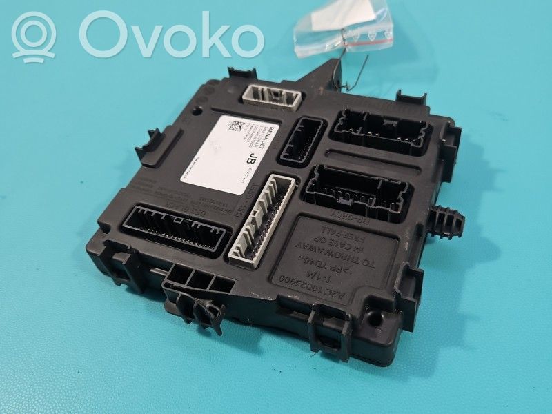 Renault Clio V Central body control module 