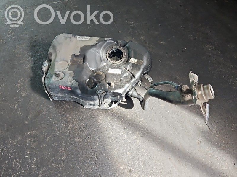 Audi A4 S4 B9 8W Zbiornik paliwa 