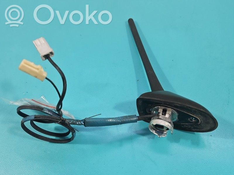 Toyota Avensis T270 Antenă radio