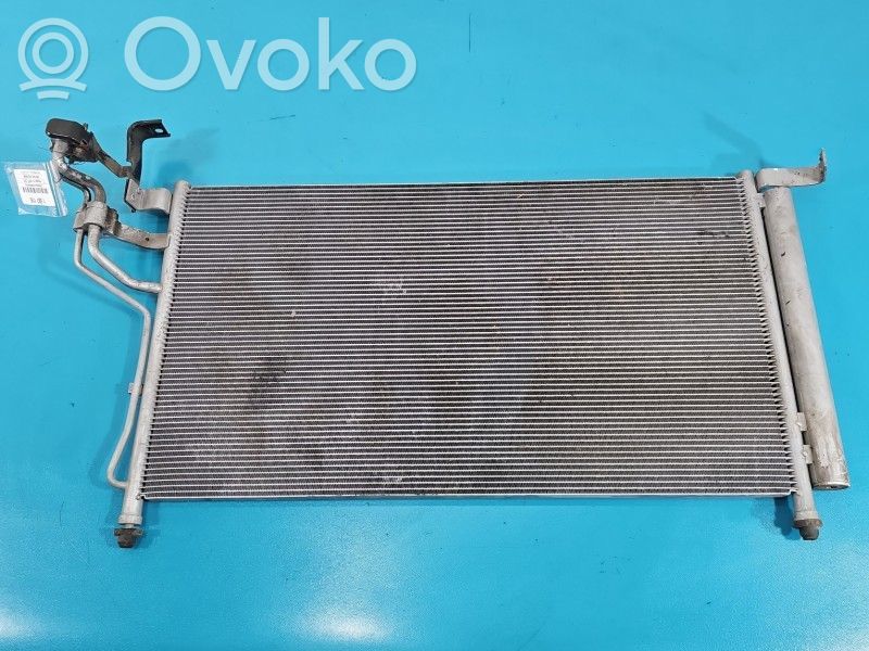 Hyundai H-1, Starex, Satellite Radiateur condenseur de climatisation 