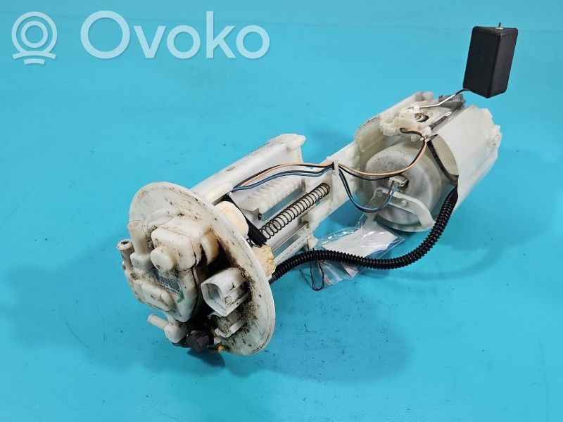 Toyota Verso Pompa paliwa w zbiorniku 