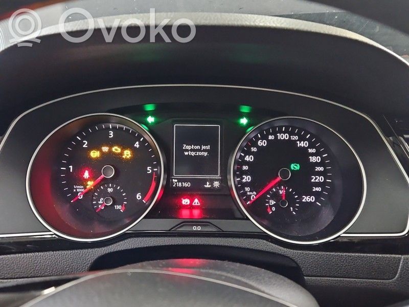 Volkswagen PASSAT B8 Vitezometru (grup de instrumente) 