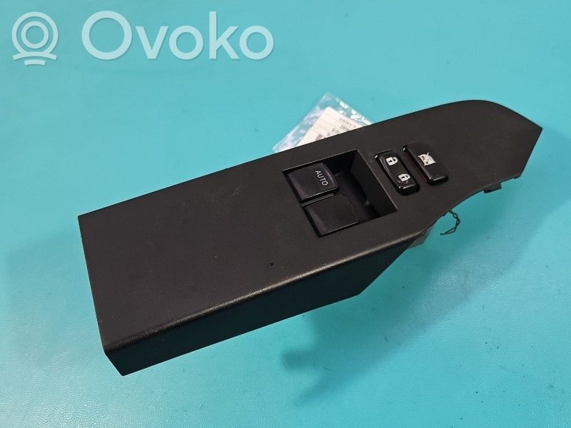 Toyota Auris E180 Electric window control switch 