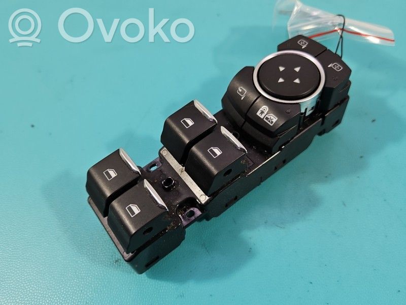 Ford Focus Electric window control switch 