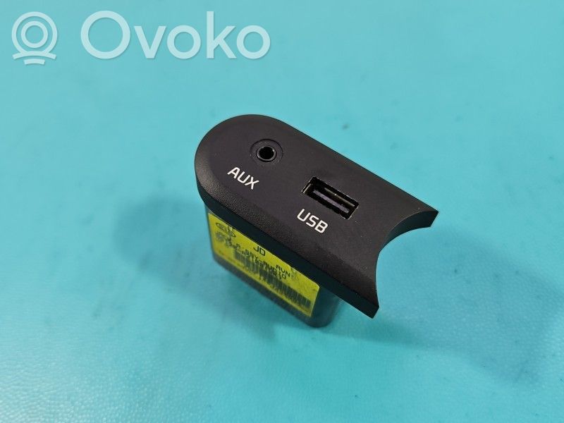 KIA Ceed Enchufe conector USB 