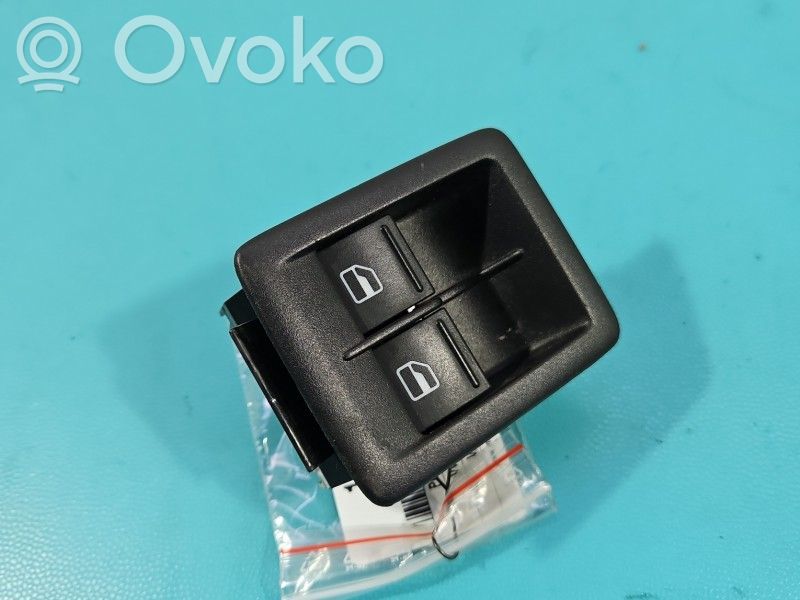 Volkswagen Scirocco Electric window control switch 