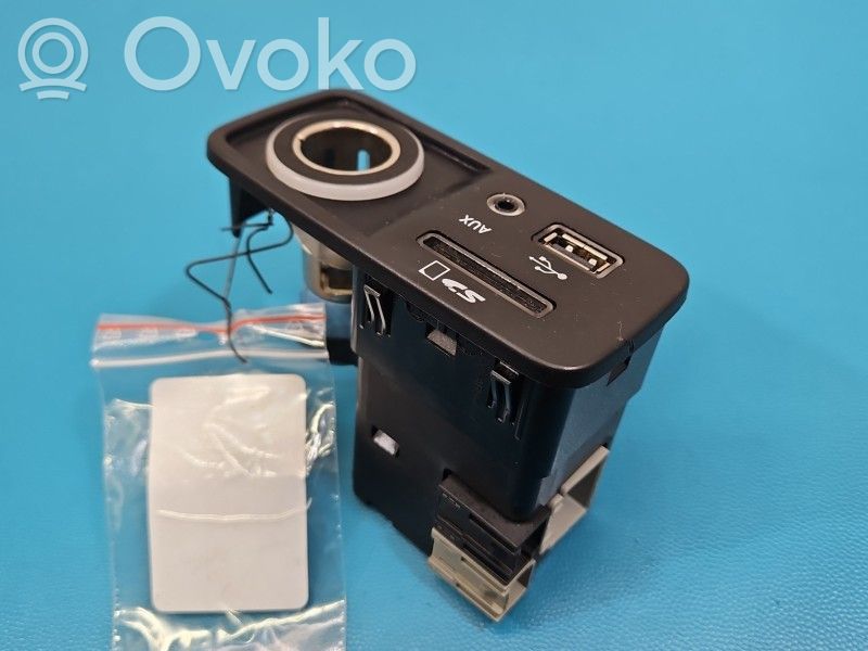Jeep Cherokee KL Enchufe conector USB 