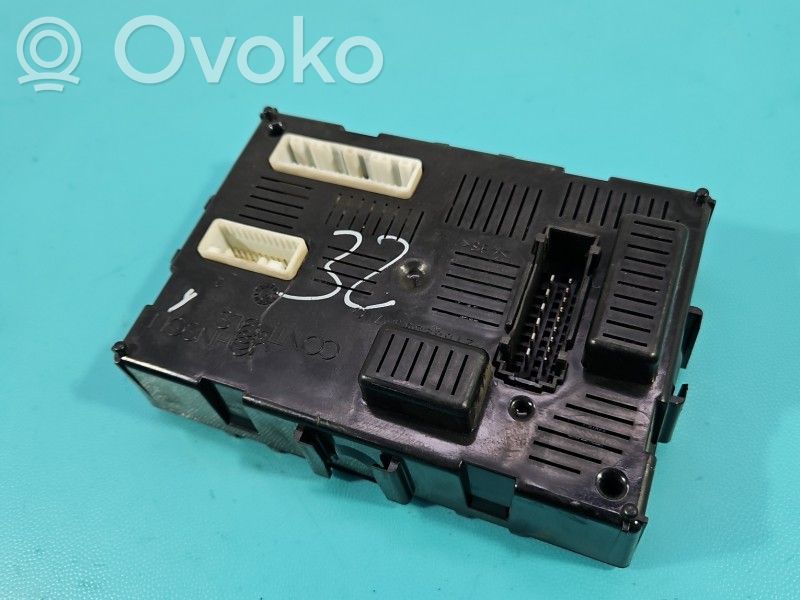 Renault Clio III Kėbulo modulis 