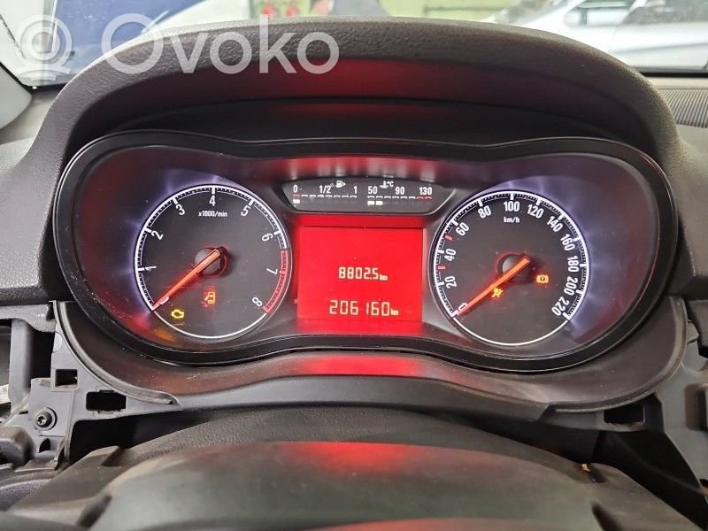 Opel Corsa E Speedometer (instrument cluster) 