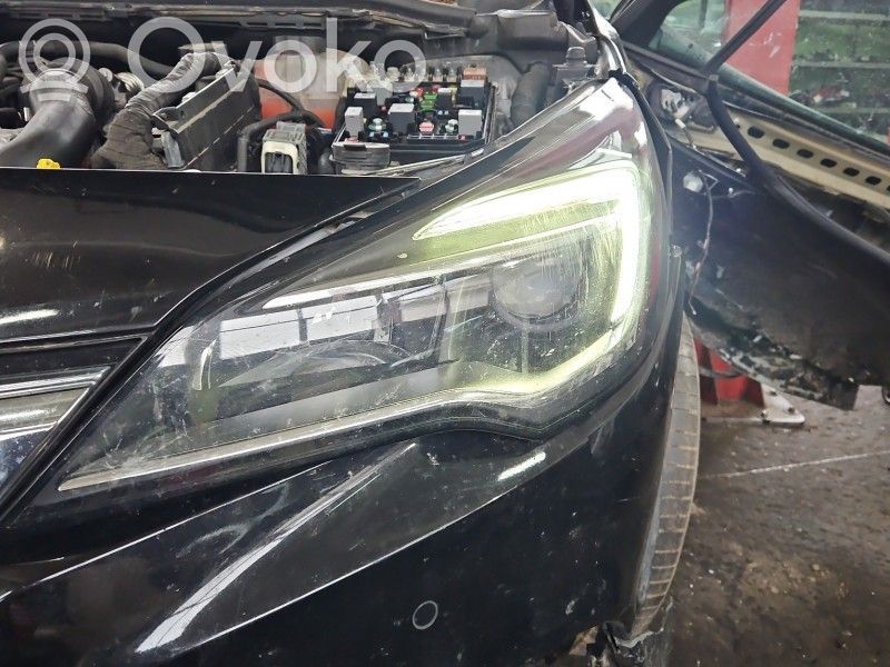 Opel Astra K Scheinwerfer 