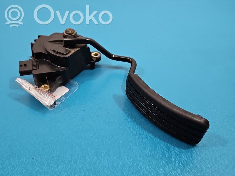 Accelerator throttle pedal   8200139319,IMPRK1546454