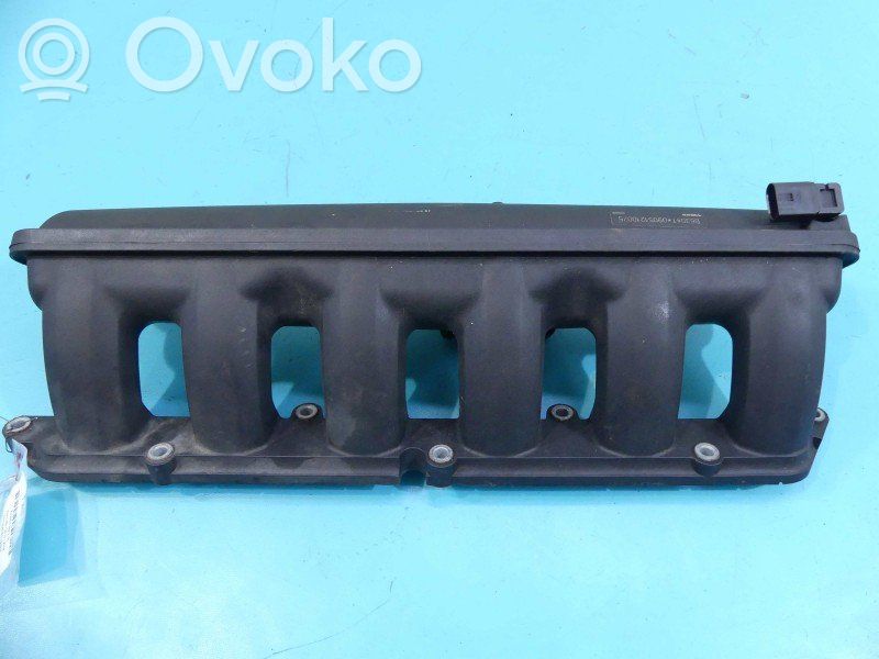 Volvo V60 Galerie admisie 