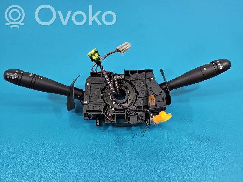Renault Clio II Bouton interrupteur de commande d'essuie-glace de phare 