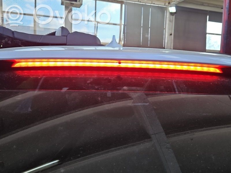 BMW 5 G30 G31 G38 Lampă frână centrală 