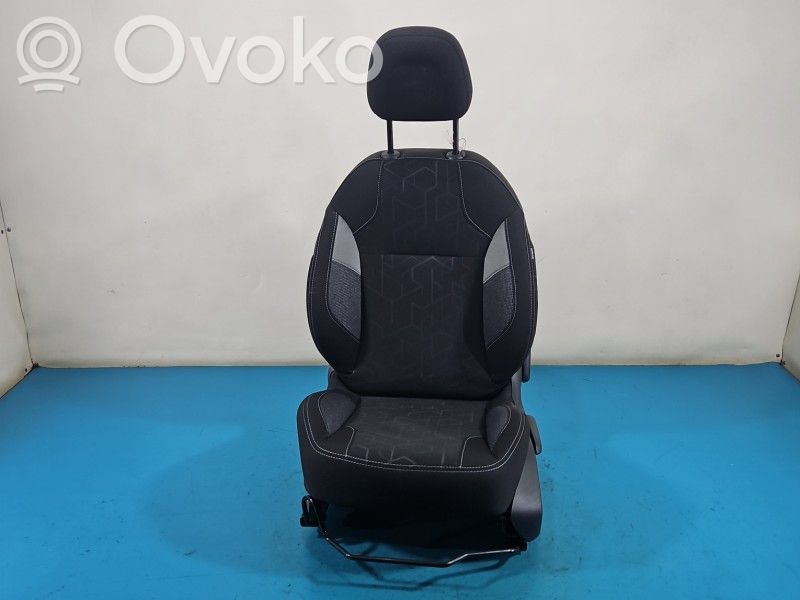 Peugeot 2008 I Sedile anteriore del conducente
