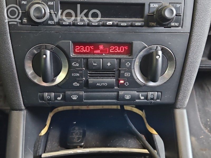 Audi A3 S3 8P Console centrale, commande chauffage/clim