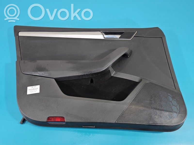 Skoda Superb B8 (3V) Rivestimento del pannello della portiera anteriore 