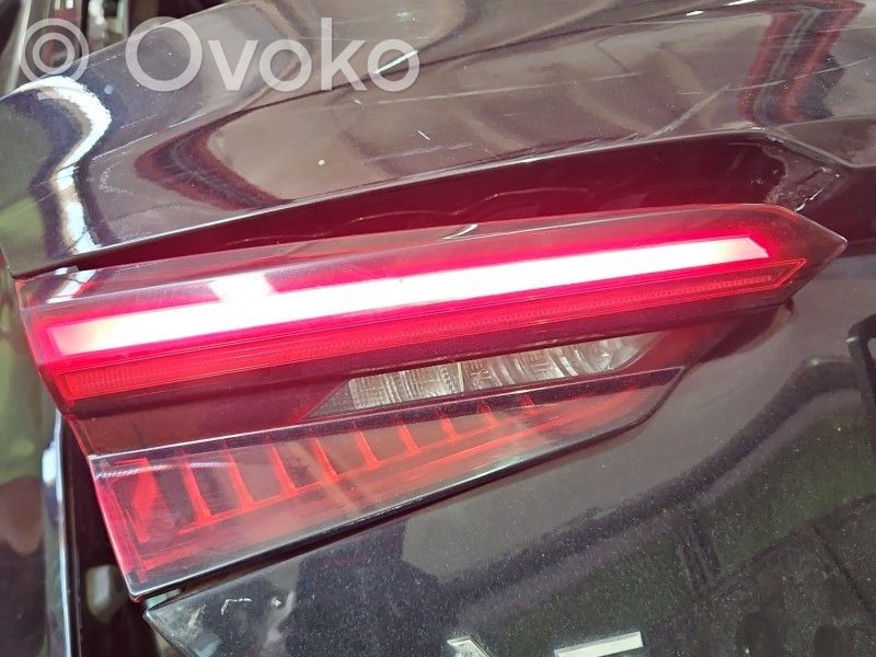 Audi A5 Lampă spate în capacul portbagajului 