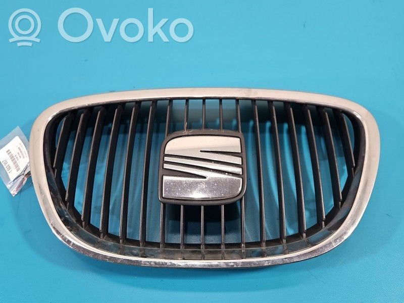 Seat Altea Grille calandre supérieure de pare-chocs avant 