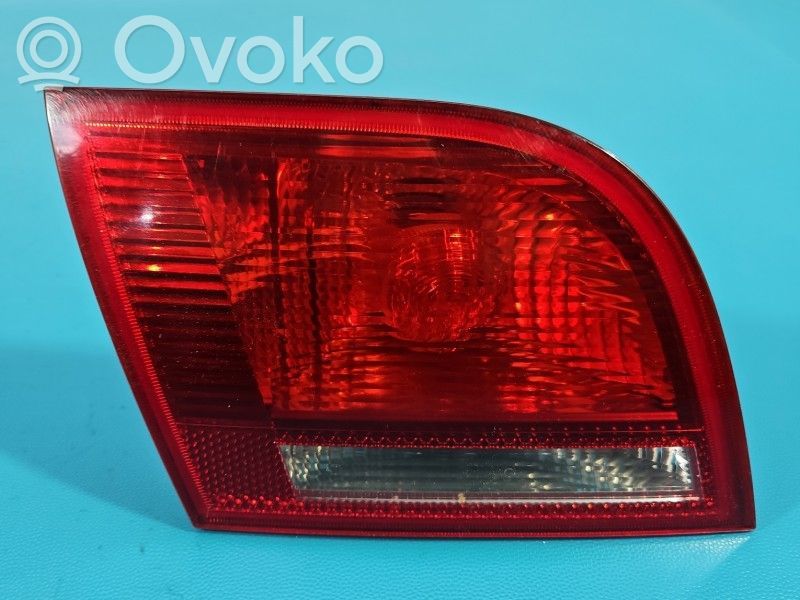 Audi A3 S3 8P Lampă spate în capacul portbagajului 