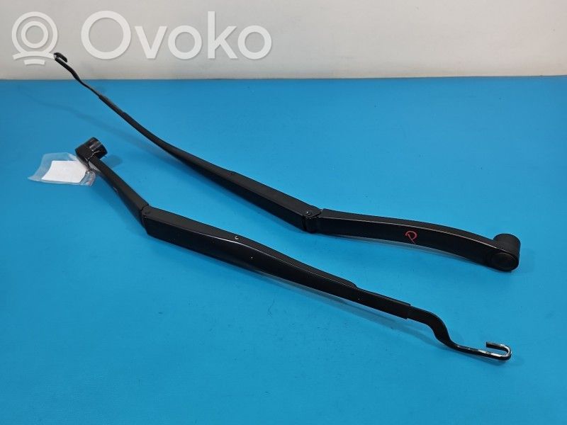 Hyundai i40 Braccio della spazzola tergicristallo anteriore 