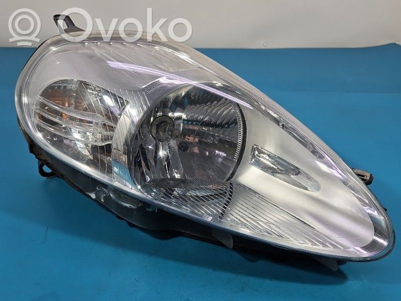 Fiat Grande Punto Lampa przednia