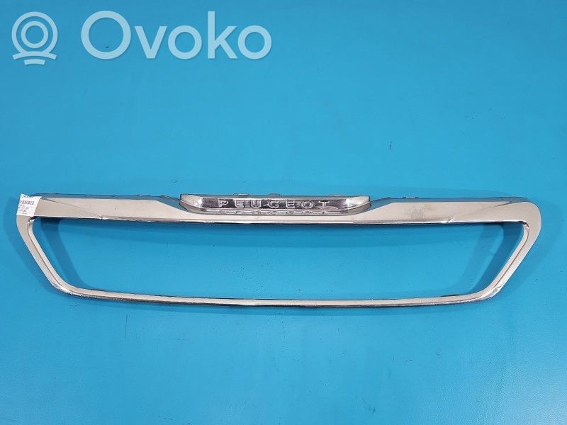Peugeot 308 Grilă radiator față 