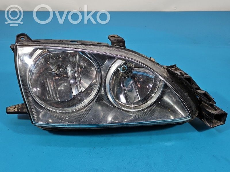 Toyota Avensis T220 Phare frontale