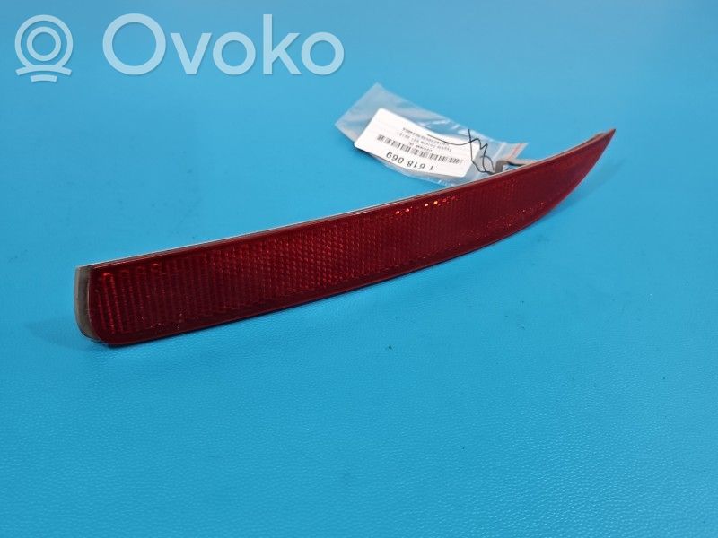 Toyota Corolla E210 E21 Takavalon heijastin