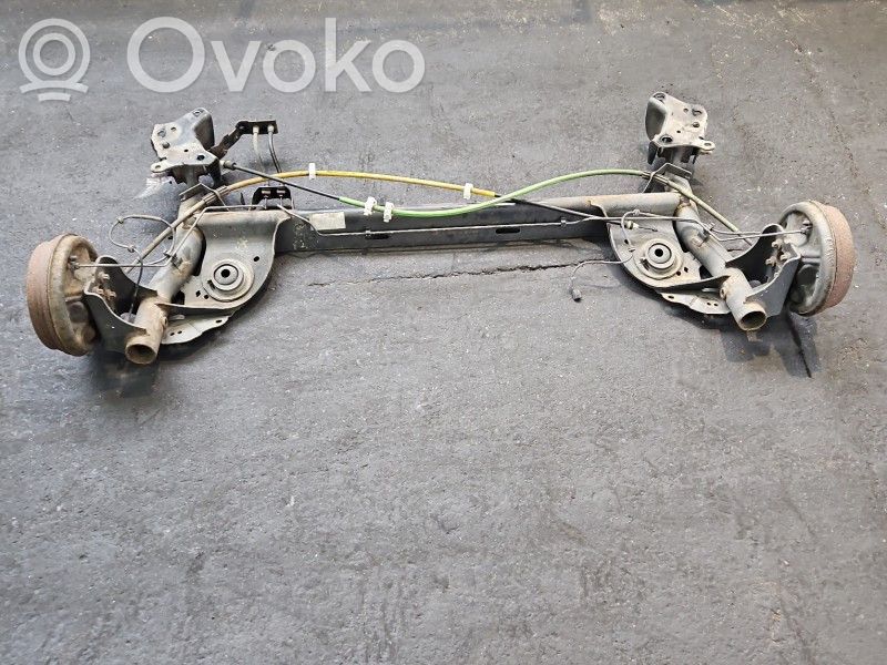 Renault Clio IV Trave dell'asse posteriore